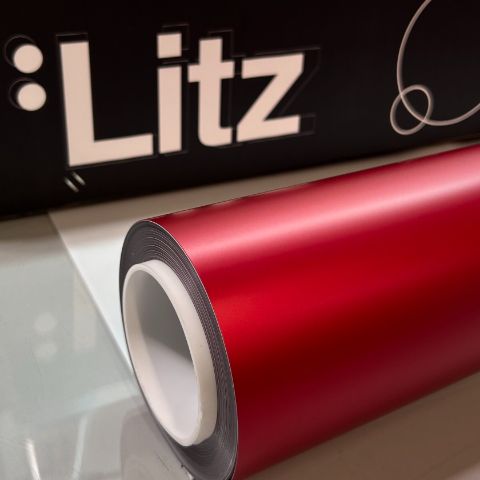 Metallic Ruby Red Matte — muestra real de LITZ