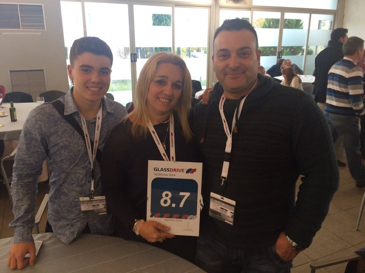 Equipo de Glassdrive Girona con la puntuación 8,7 de las auditorías 2014