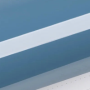 Porcelain Blue Gloss — muestra real de TeckWrap